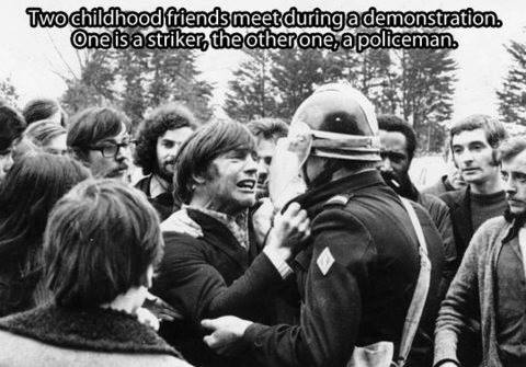 Two chilhood friends meet during a demonstration. One is a striker, the other one, a policeman.